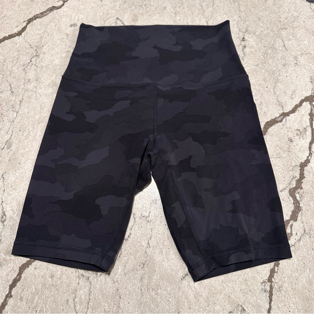 lululemon Align High-Rise Short 8” Black Camo Bike Shorts
